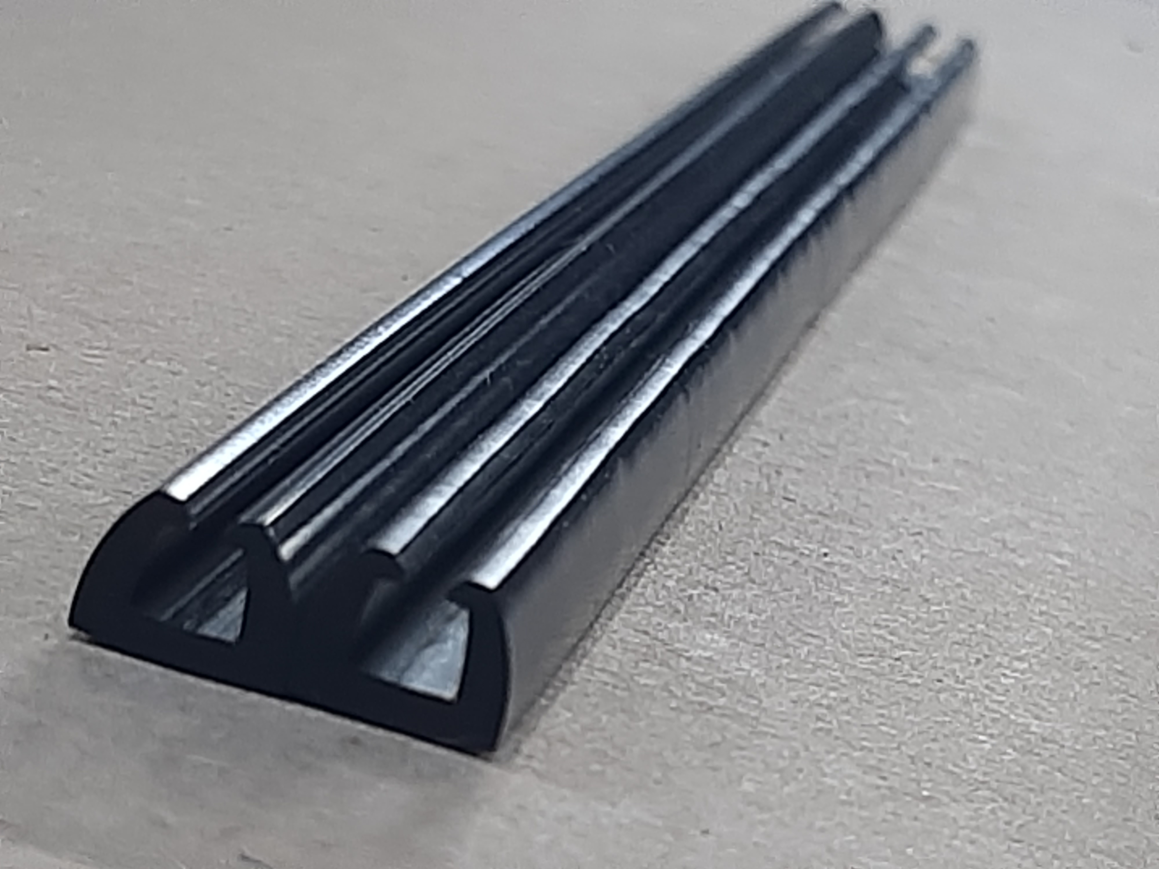 Cable holder extrusion profile